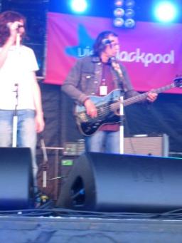 (Keep On) Rocking In The Free World